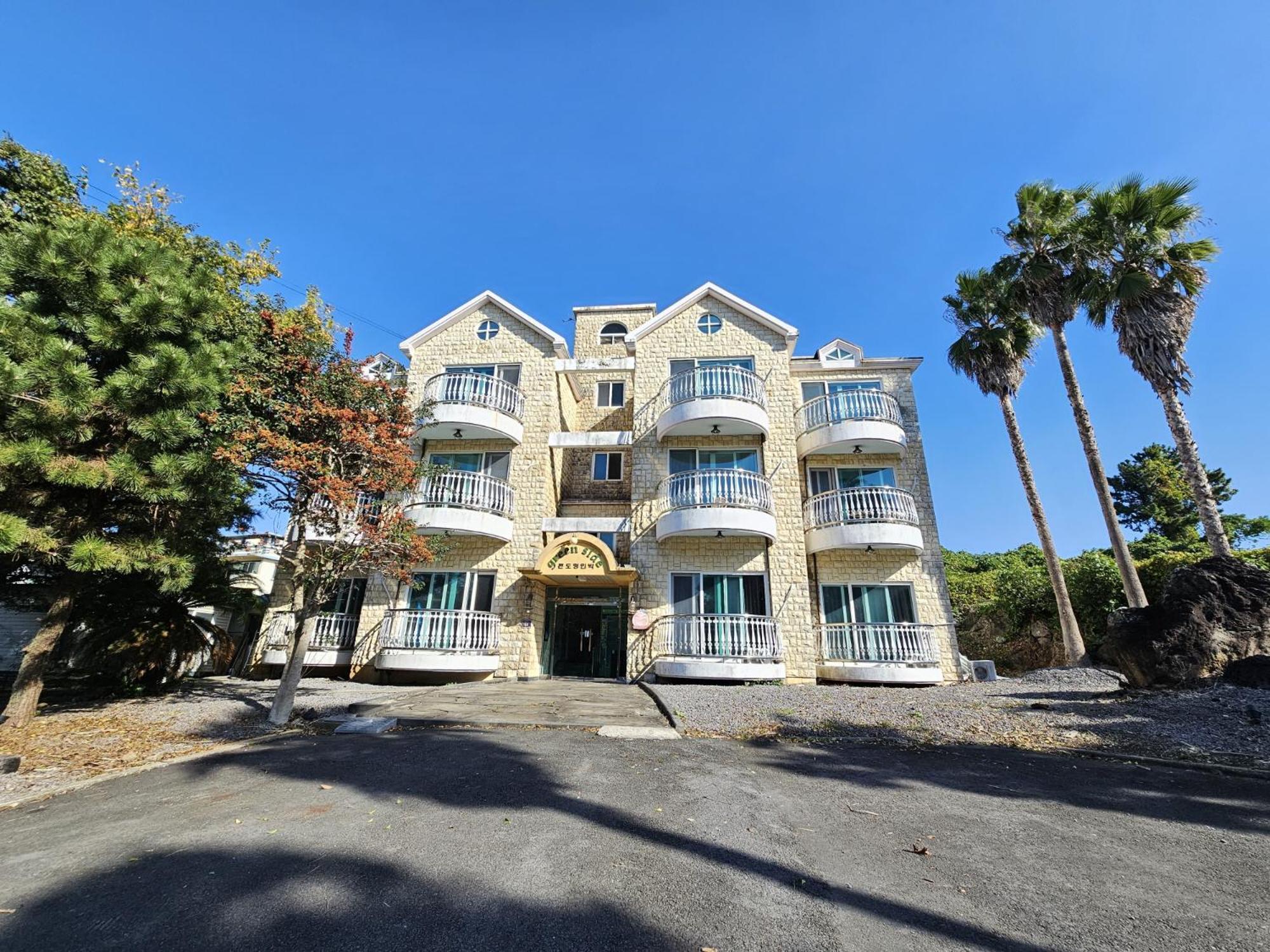 Greenside Pension Seogwipo Exterior foto
